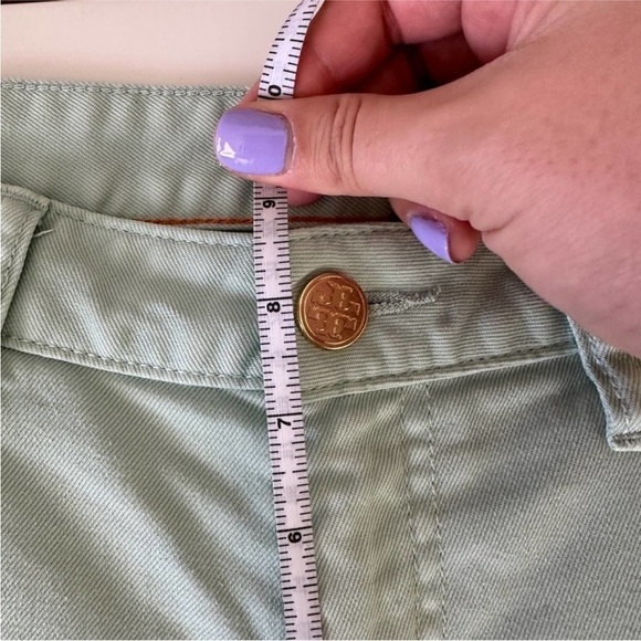 Tory Burch Alexa Cropped Jean Mint Green Goldtone Logo Buttons Size 29 - Picture 11 of 13